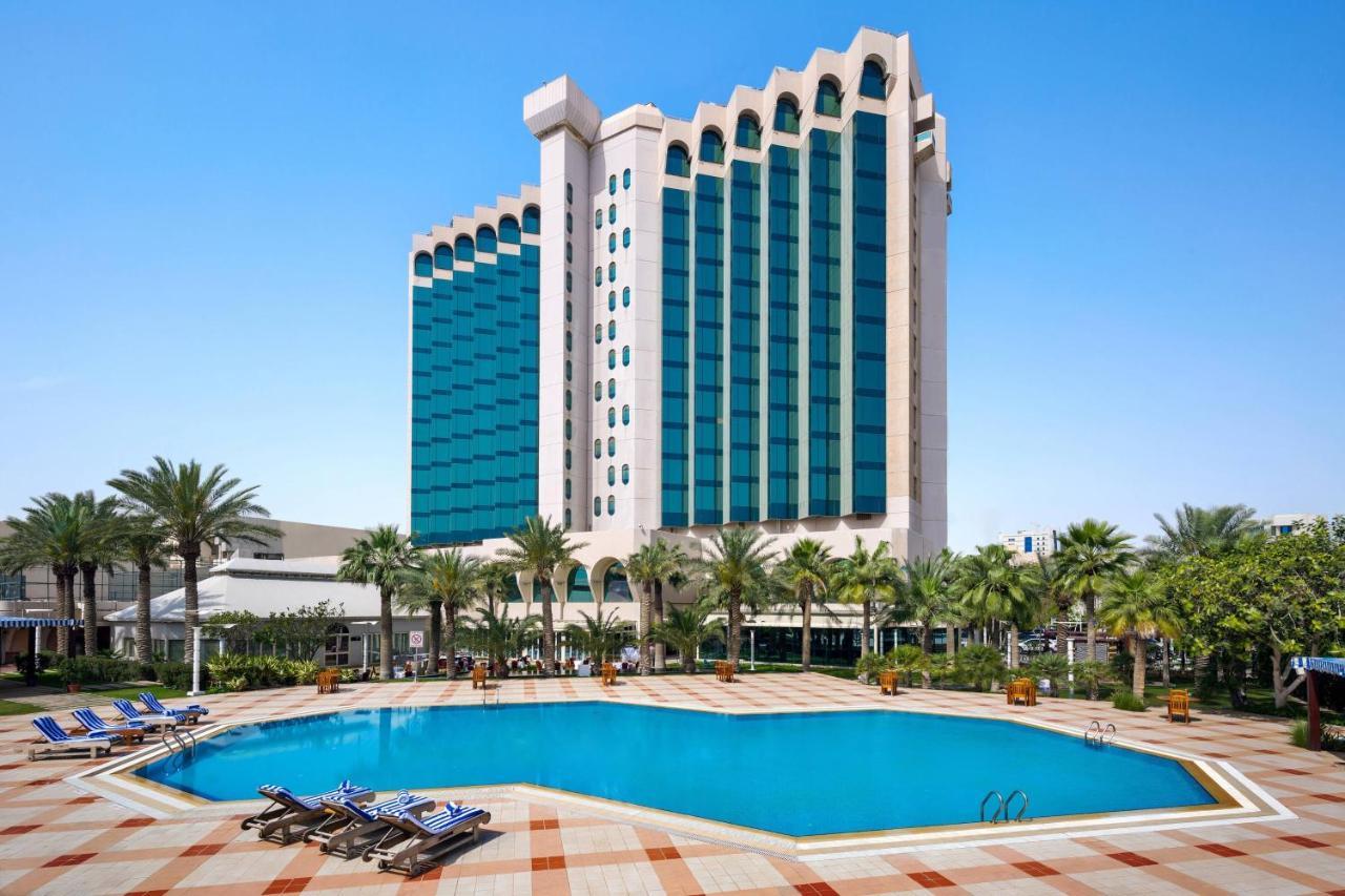 Sheraton Dammam Hotel & Convention Centre Exterior photo